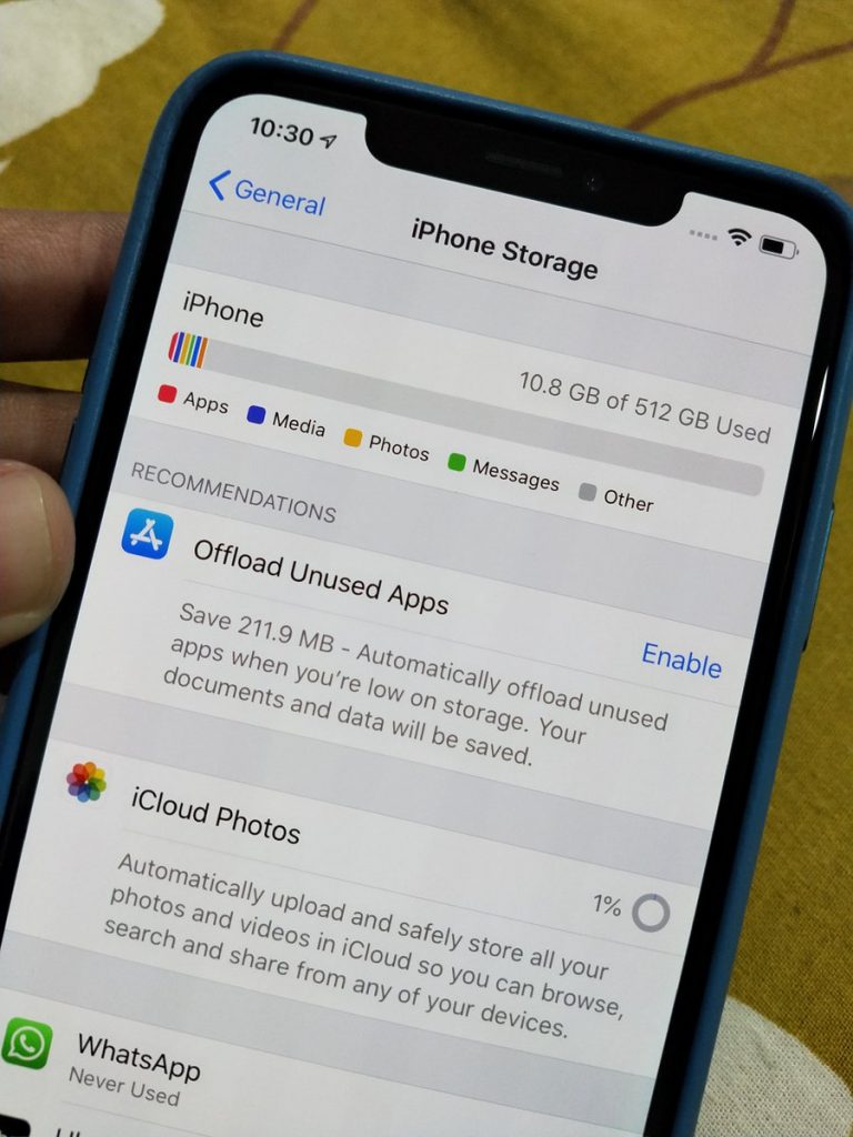 iPhone XSおよびXRストレージ